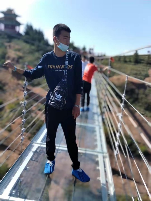 找搭子