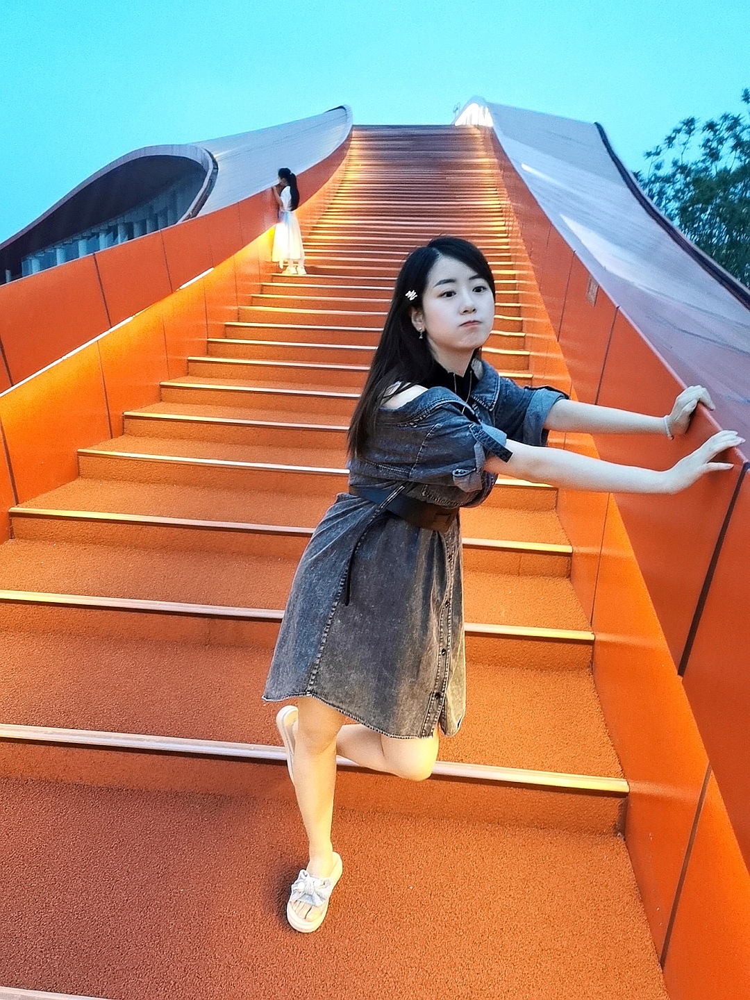 找搭子