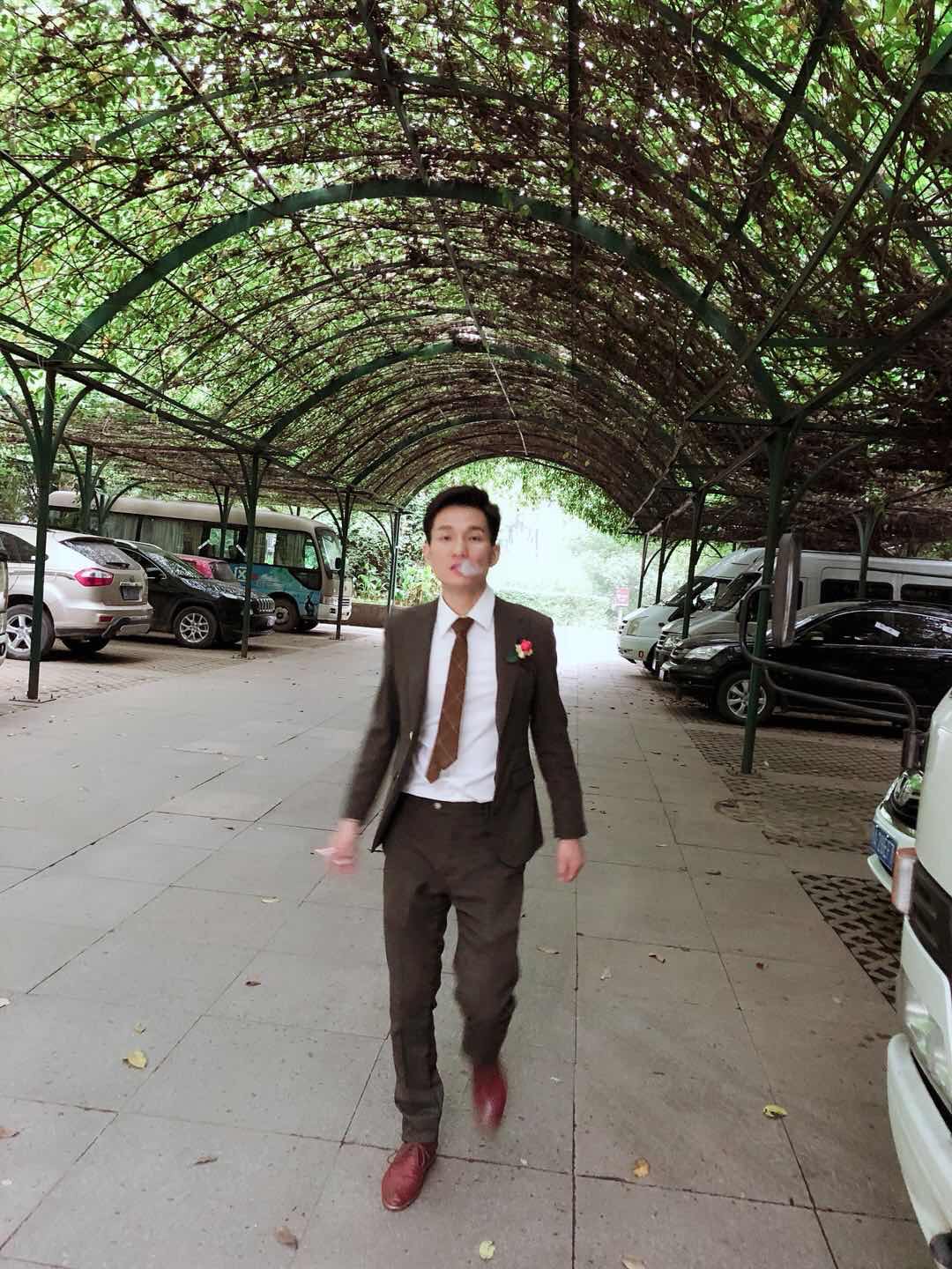 找搭子