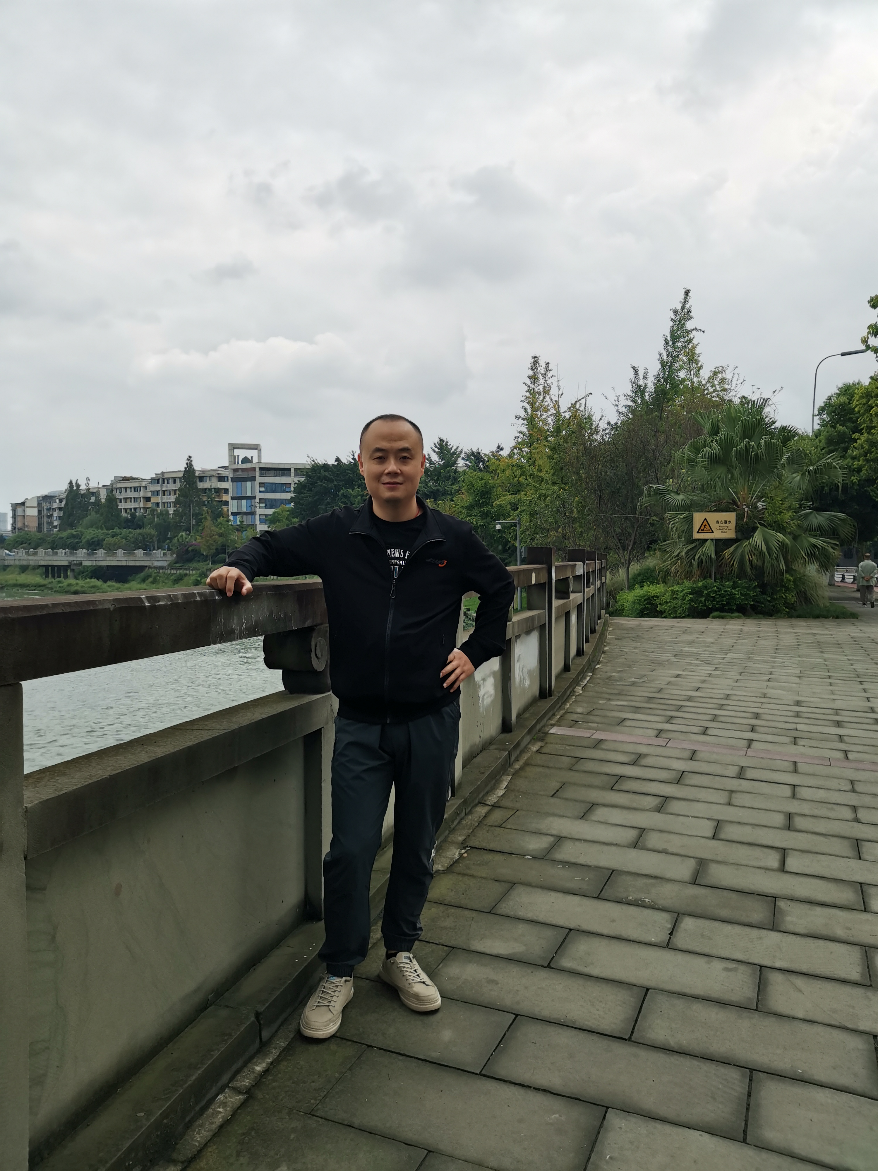 丛丛相亲交友平台