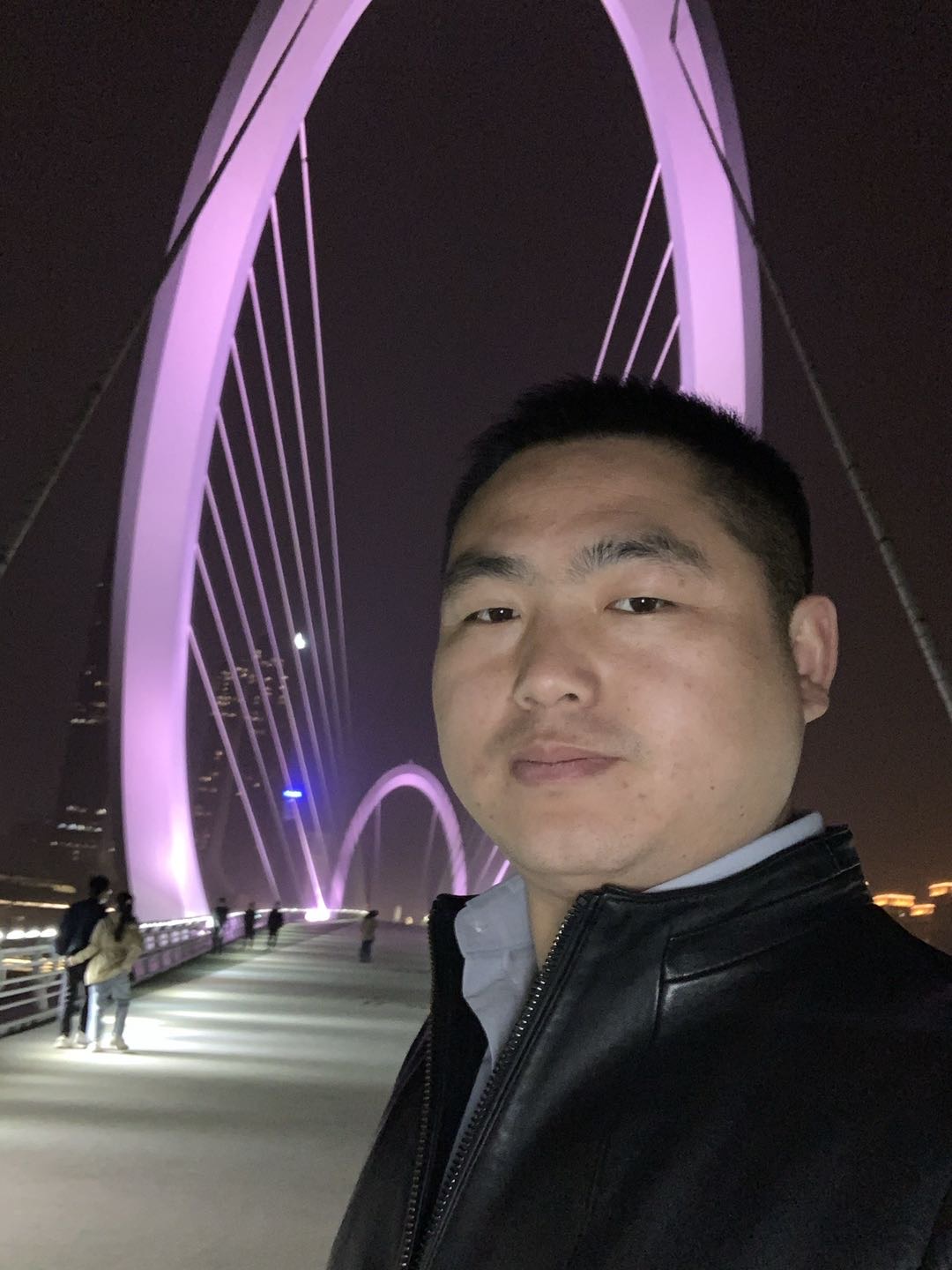 找搭子