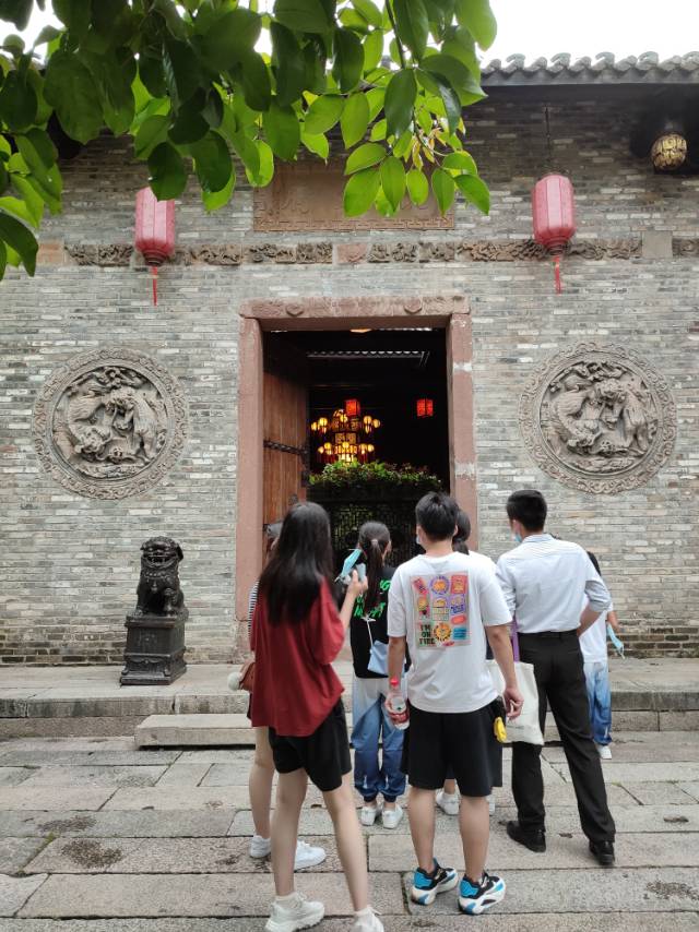 找搭子
