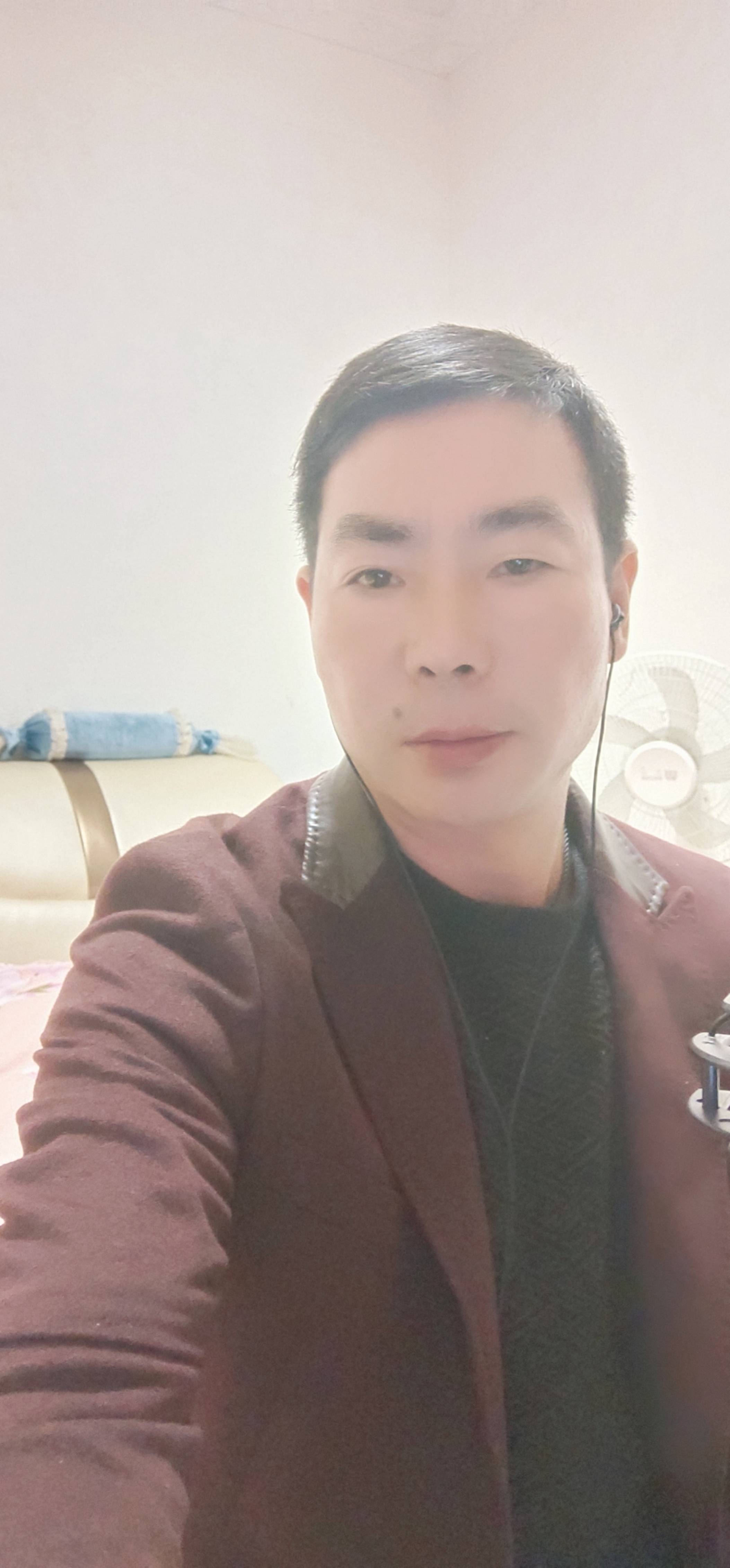 找搭子