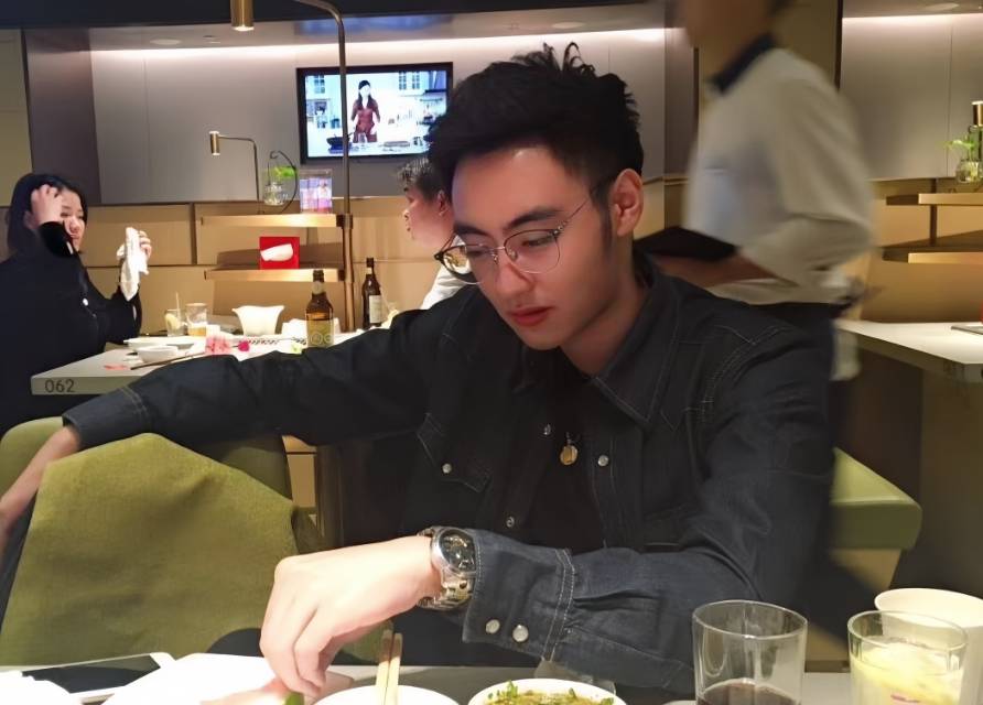 找搭子