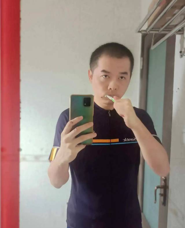 找搭子