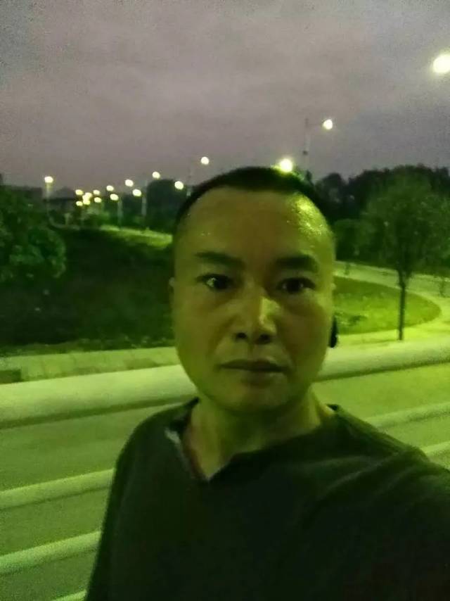 找搭子