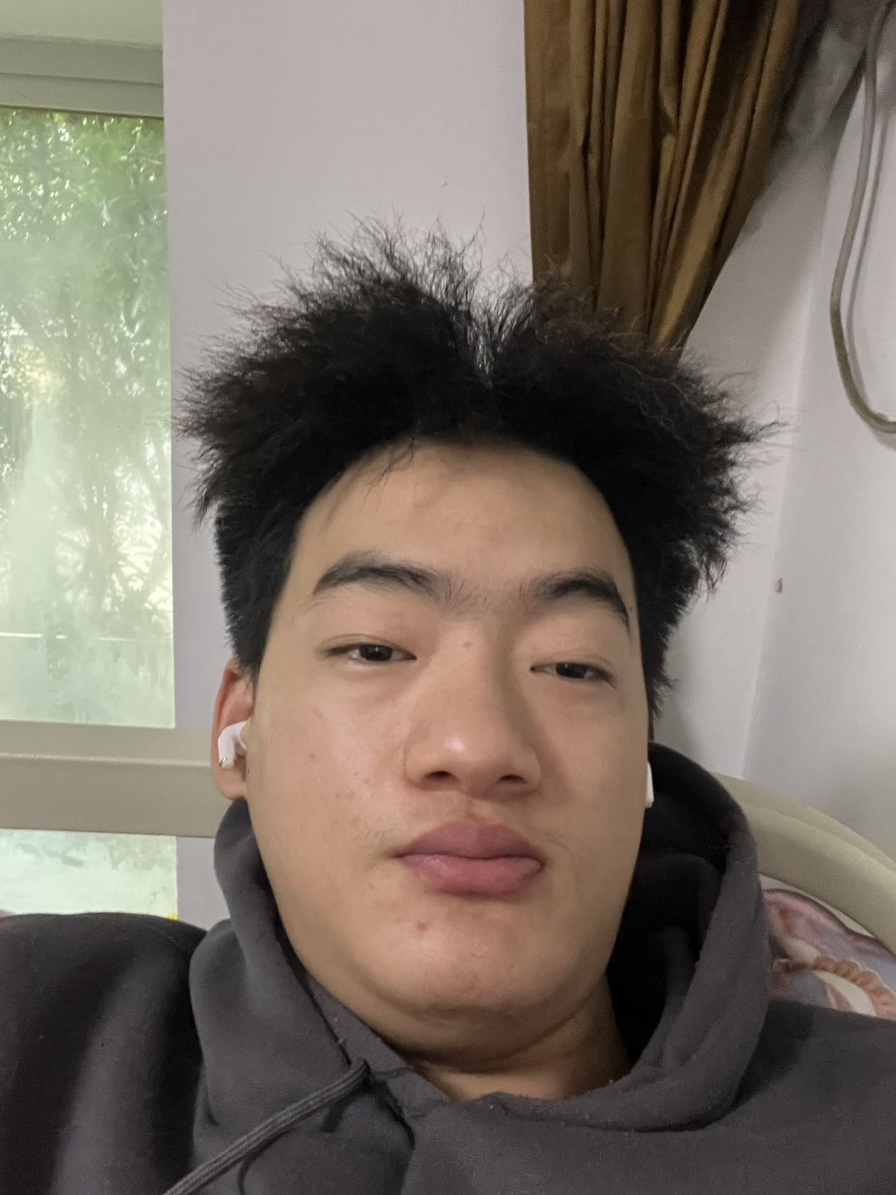 找搭子
