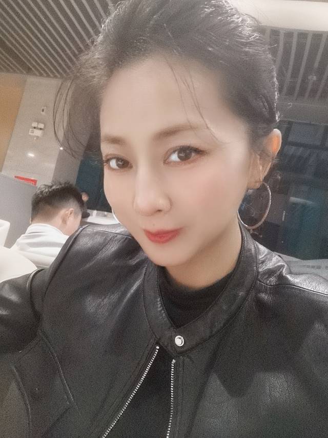 找搭子