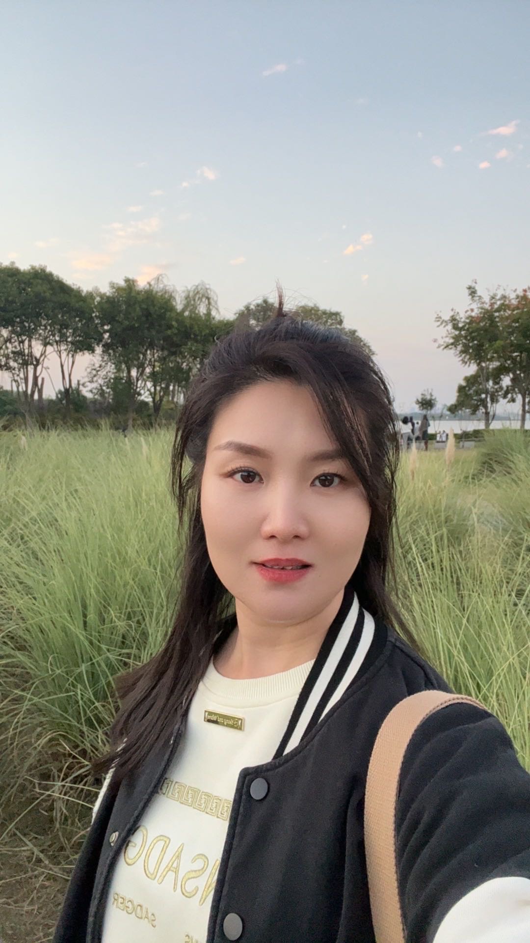 找搭子