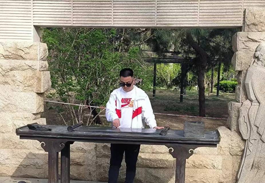 找搭子