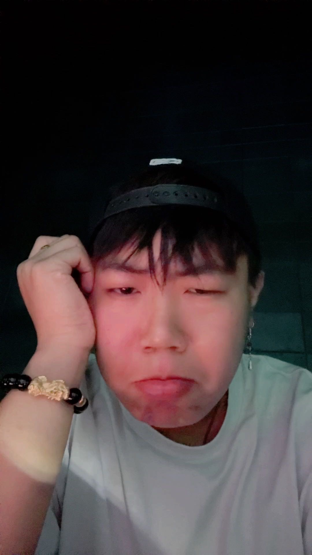 找搭子