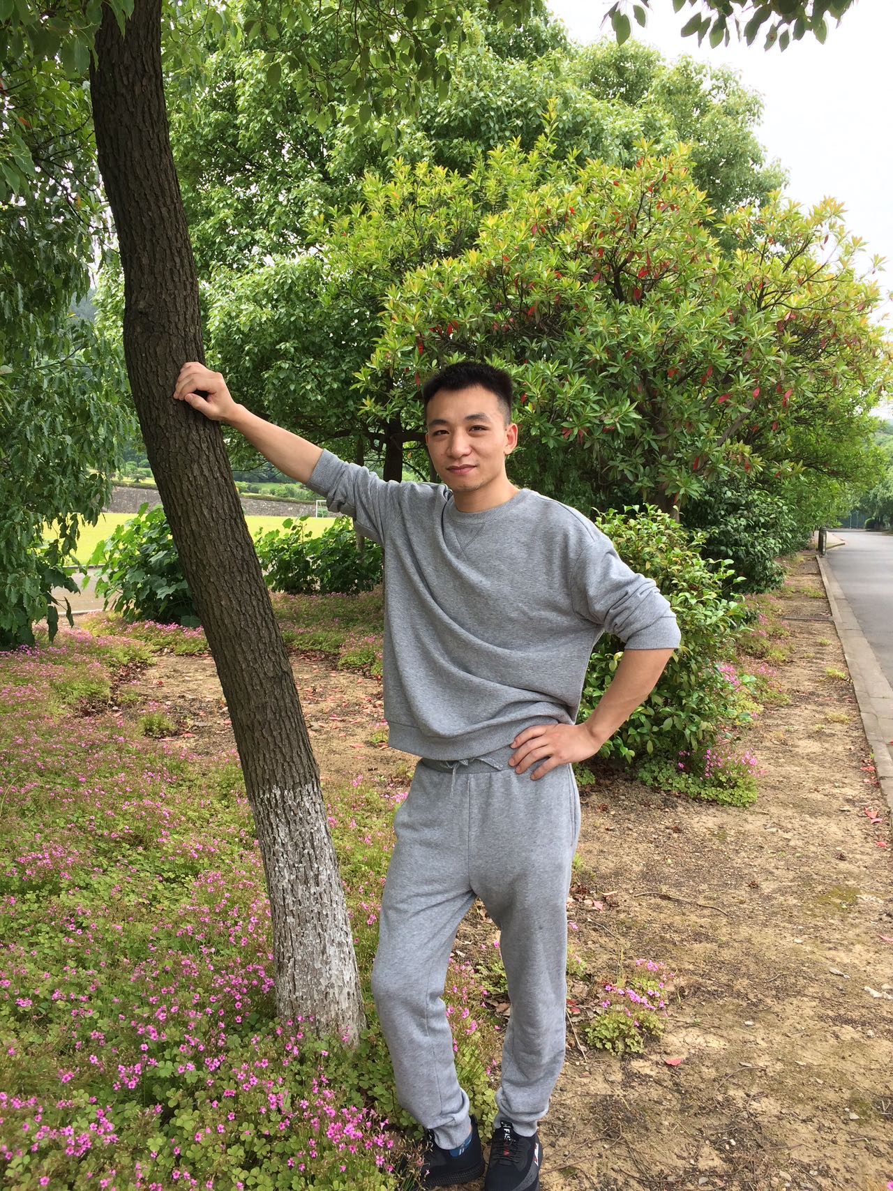 找搭子
