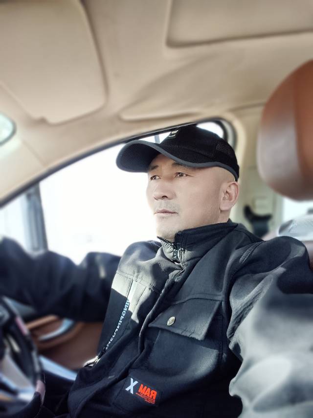 找搭子