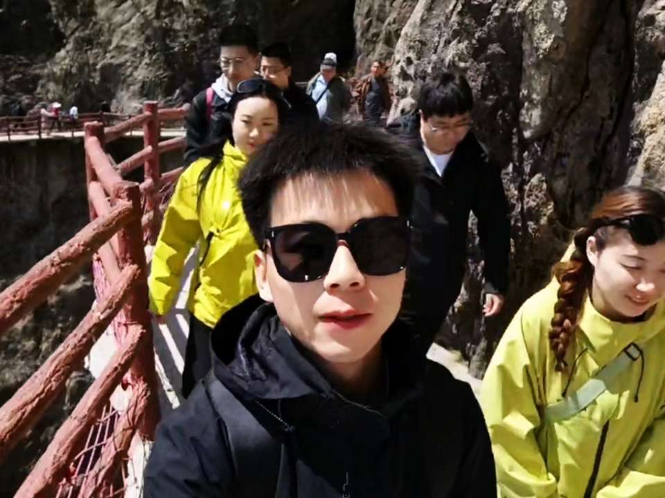 丛丛相亲交友平台