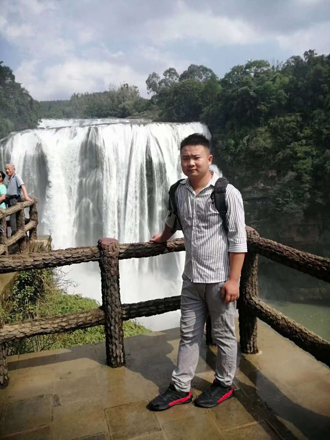 丛丛相亲交友平台