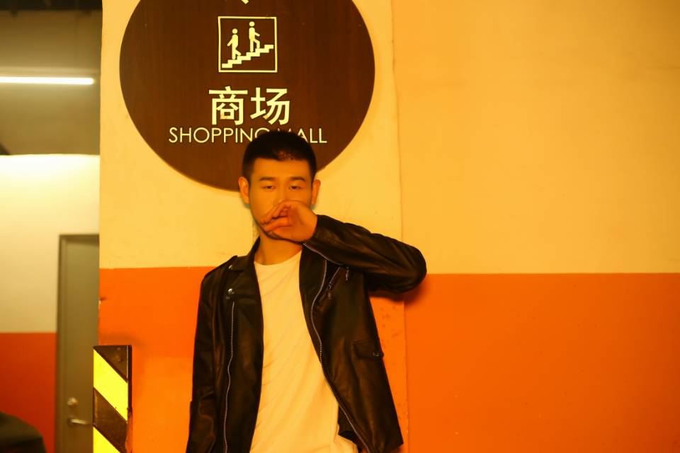 找搭子