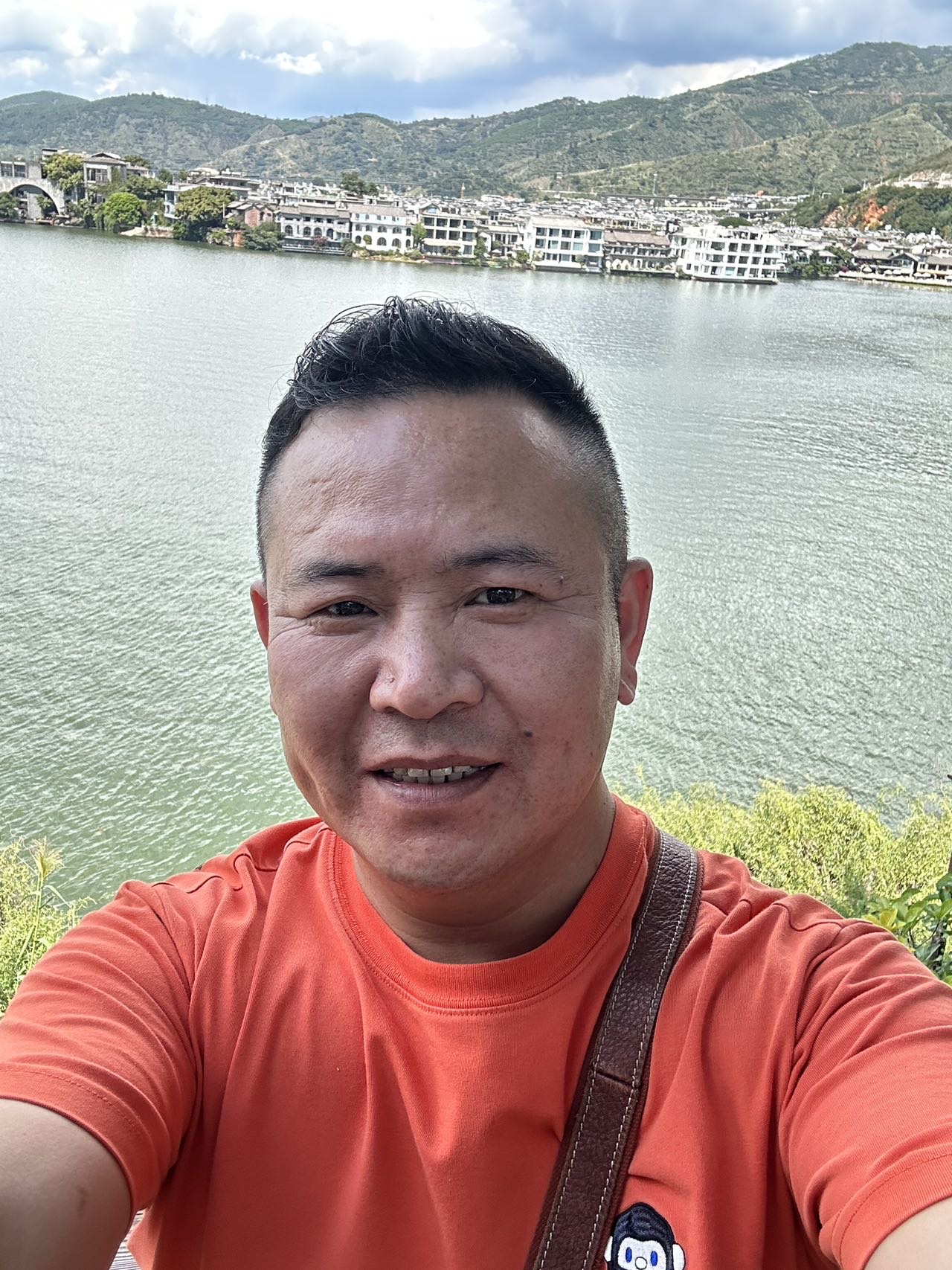 丛丛相亲交友平台
