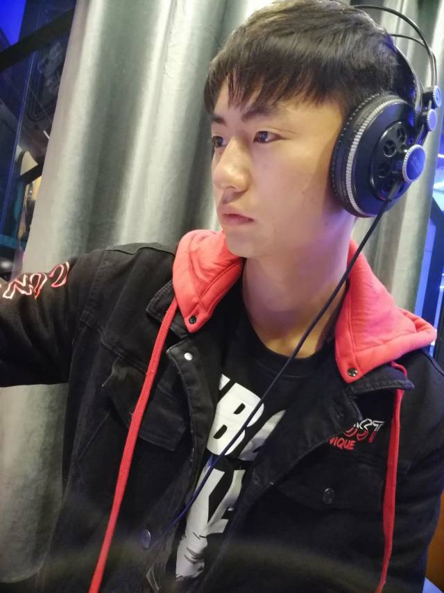 找搭子