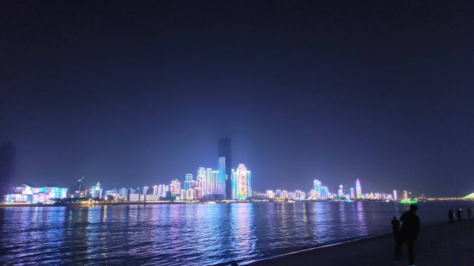 找搭子