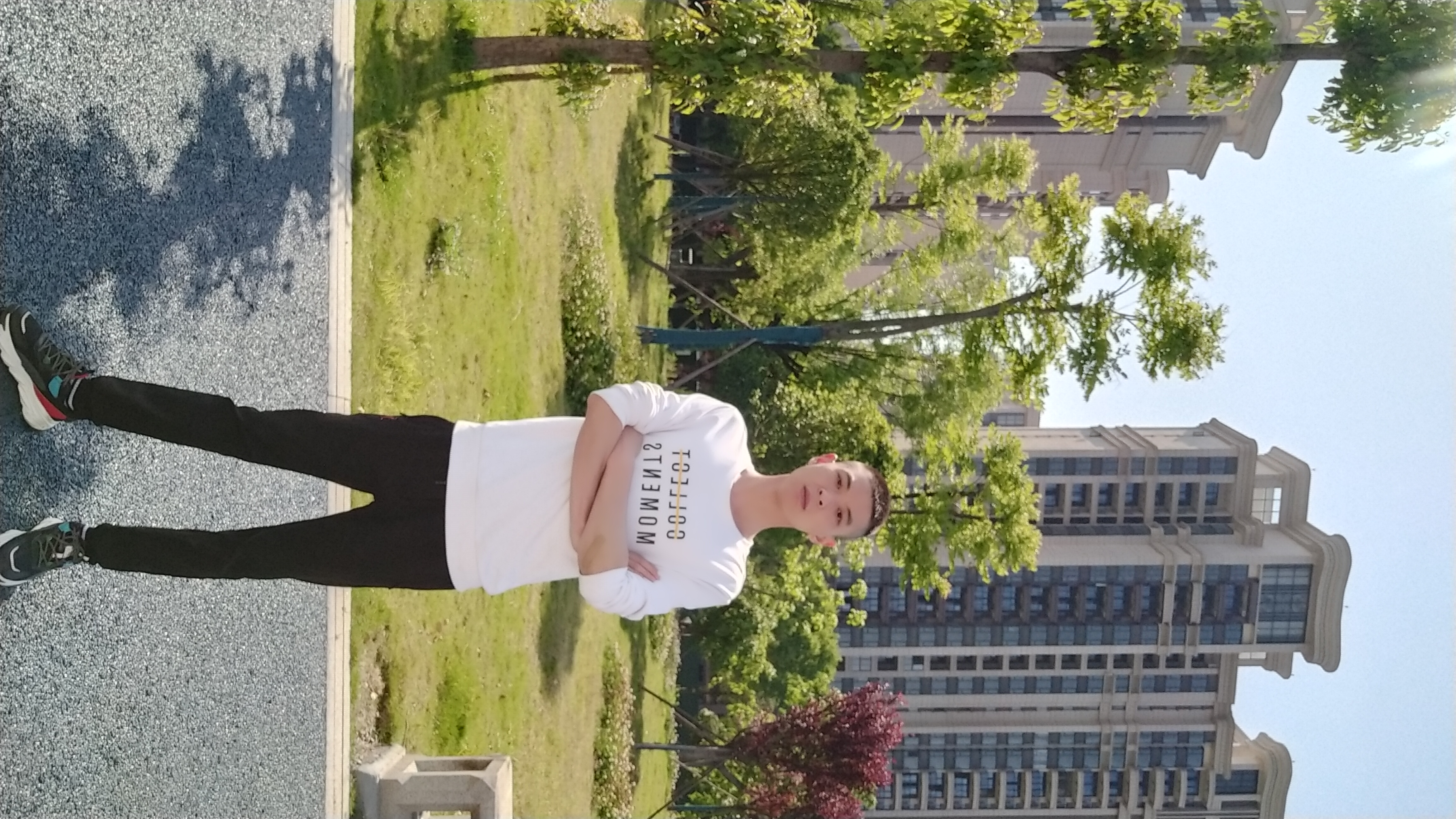 找搭子