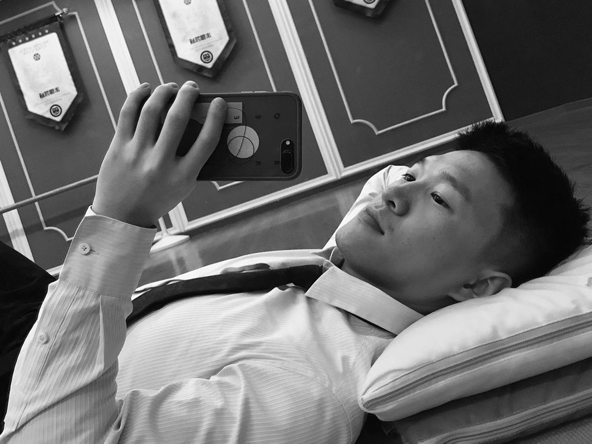 找搭子
