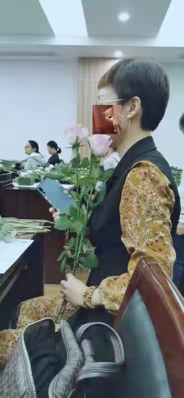 找搭子