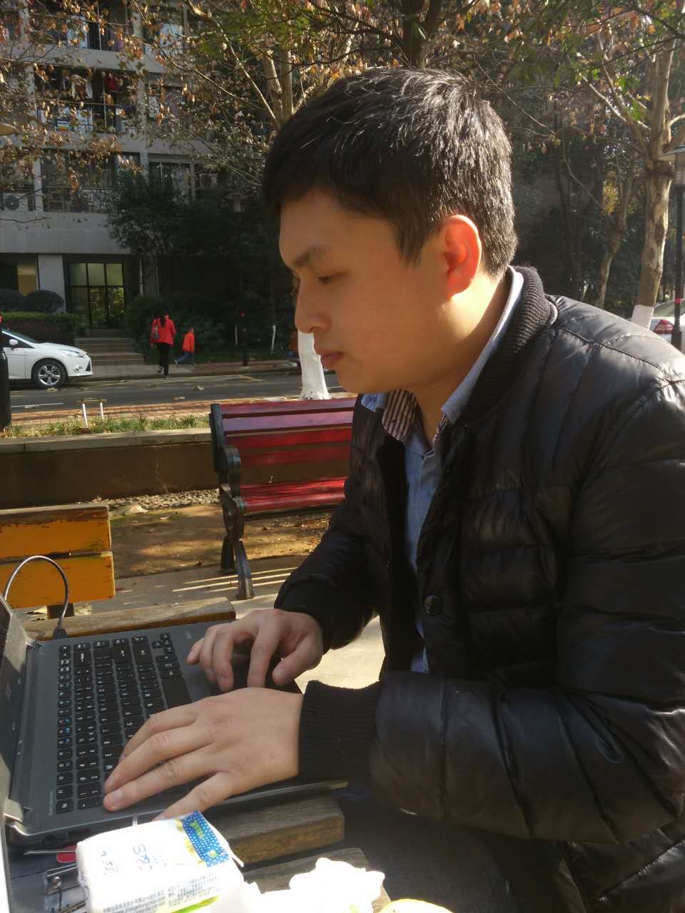 找搭子