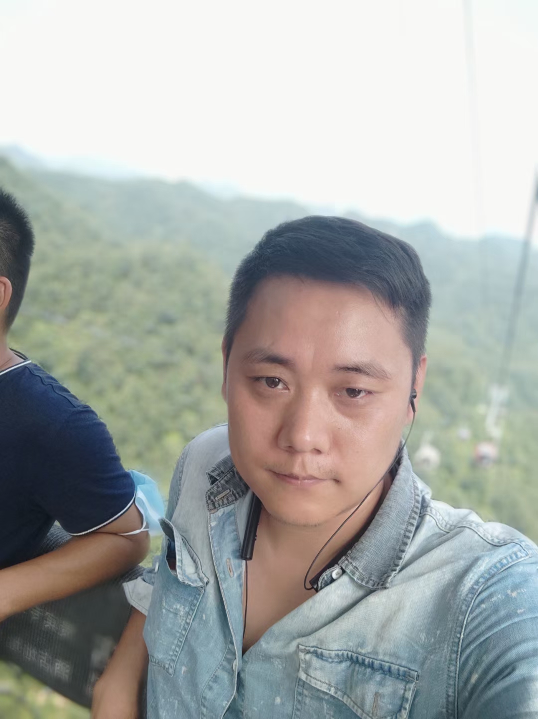 找搭子