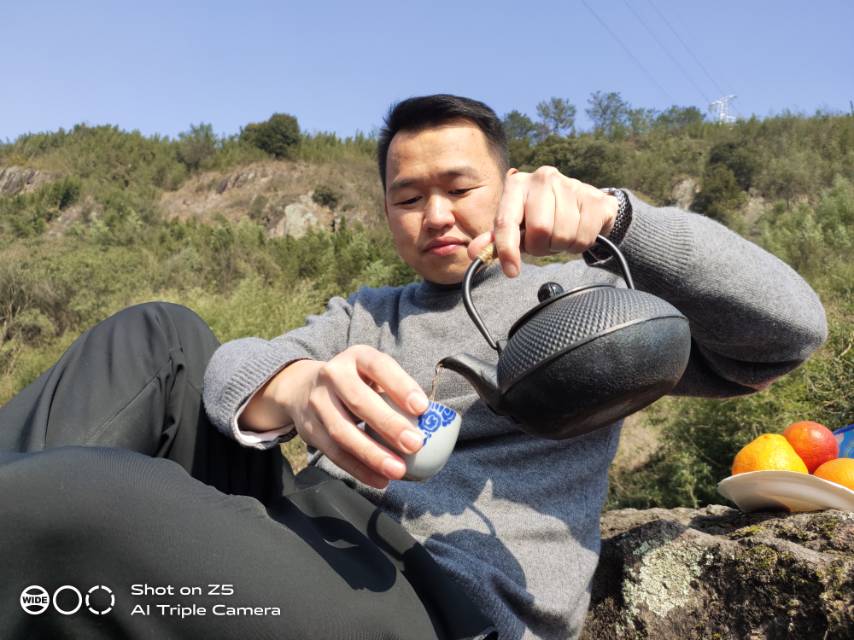 找搭子