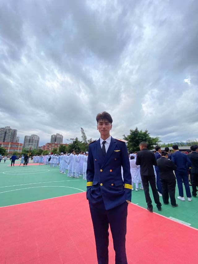 找搭子
