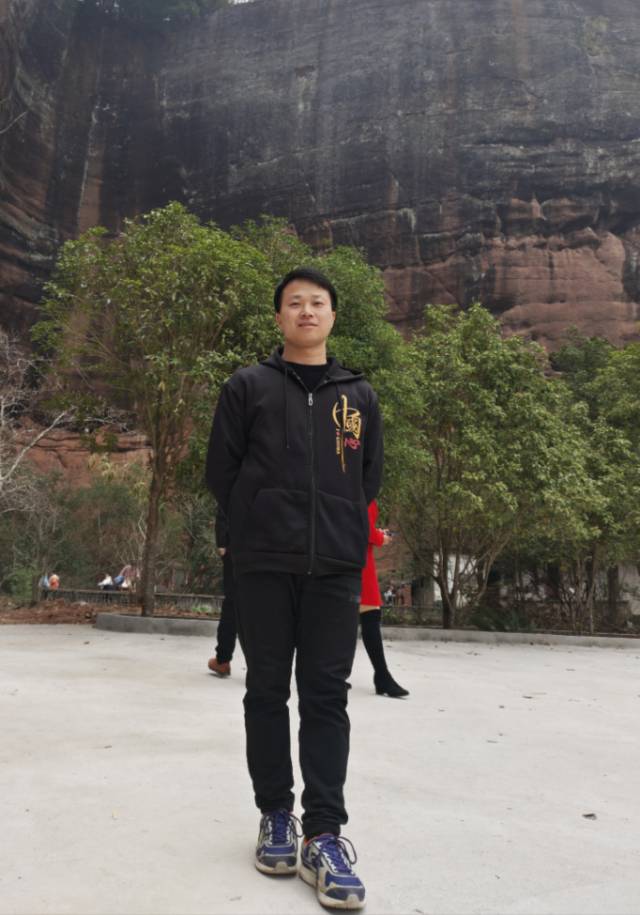 找搭子
