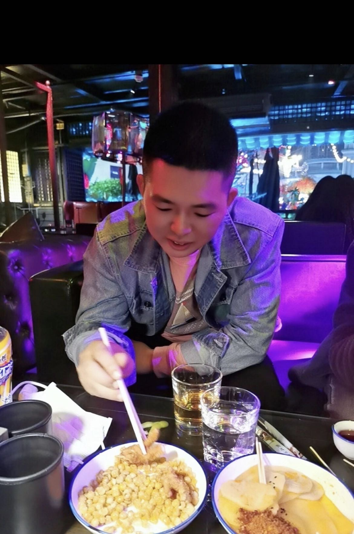 找搭子