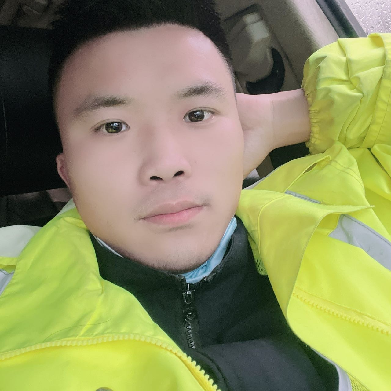 找搭子