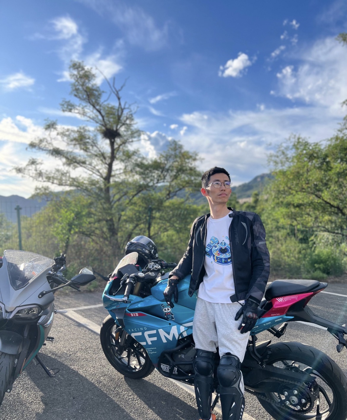 找搭子