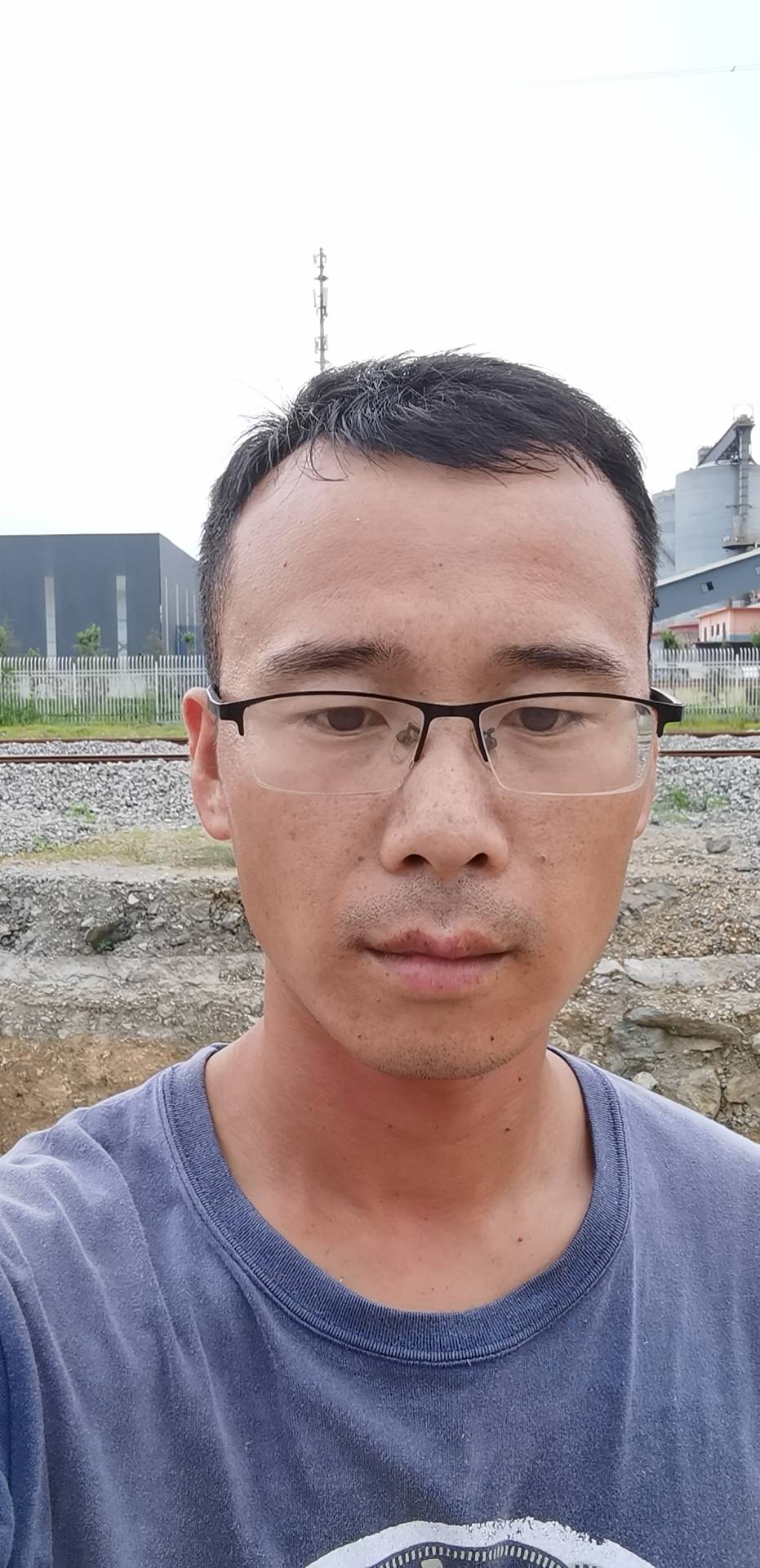 找搭子
