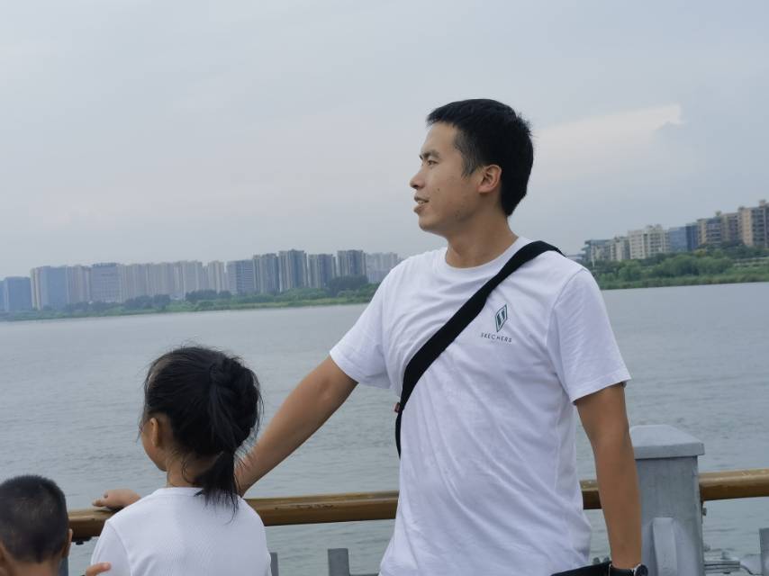 找搭子