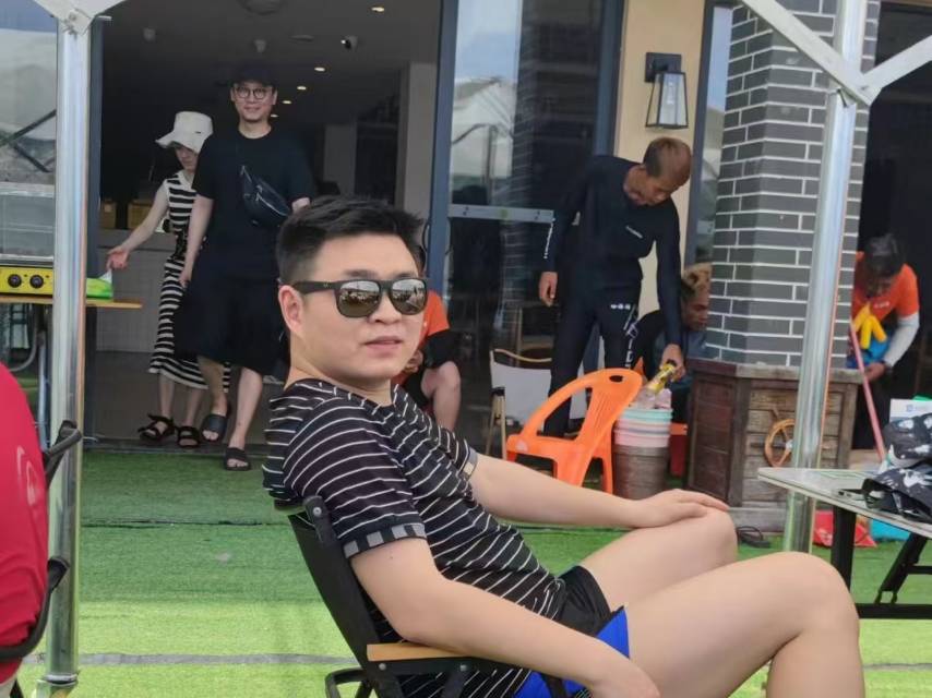 找搭子