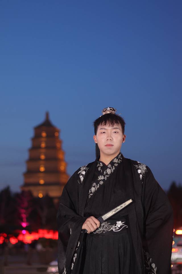 找搭子
