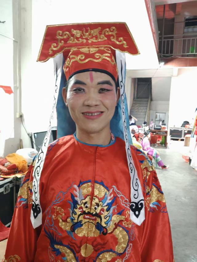 找搭子